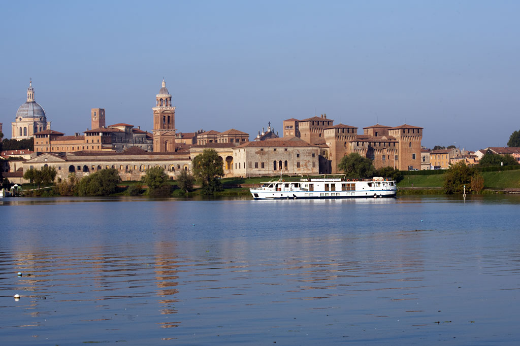 la bella vita european river cruises and european water ways - italy - delta tour