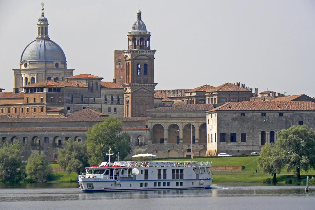 la bella vita luxury european river cruises and european water ways - italy - delta tour